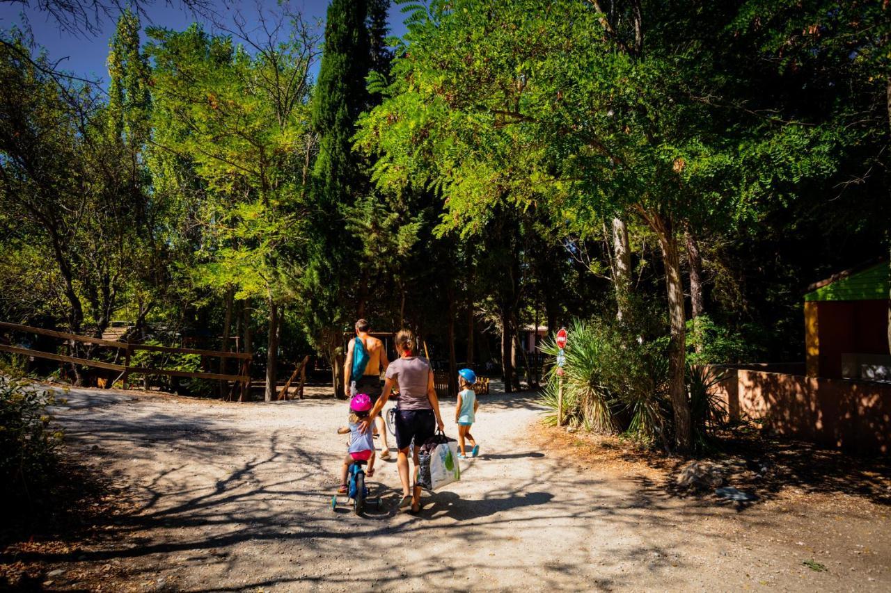 Camping la Peiriere Tuchan Bagian luar foto